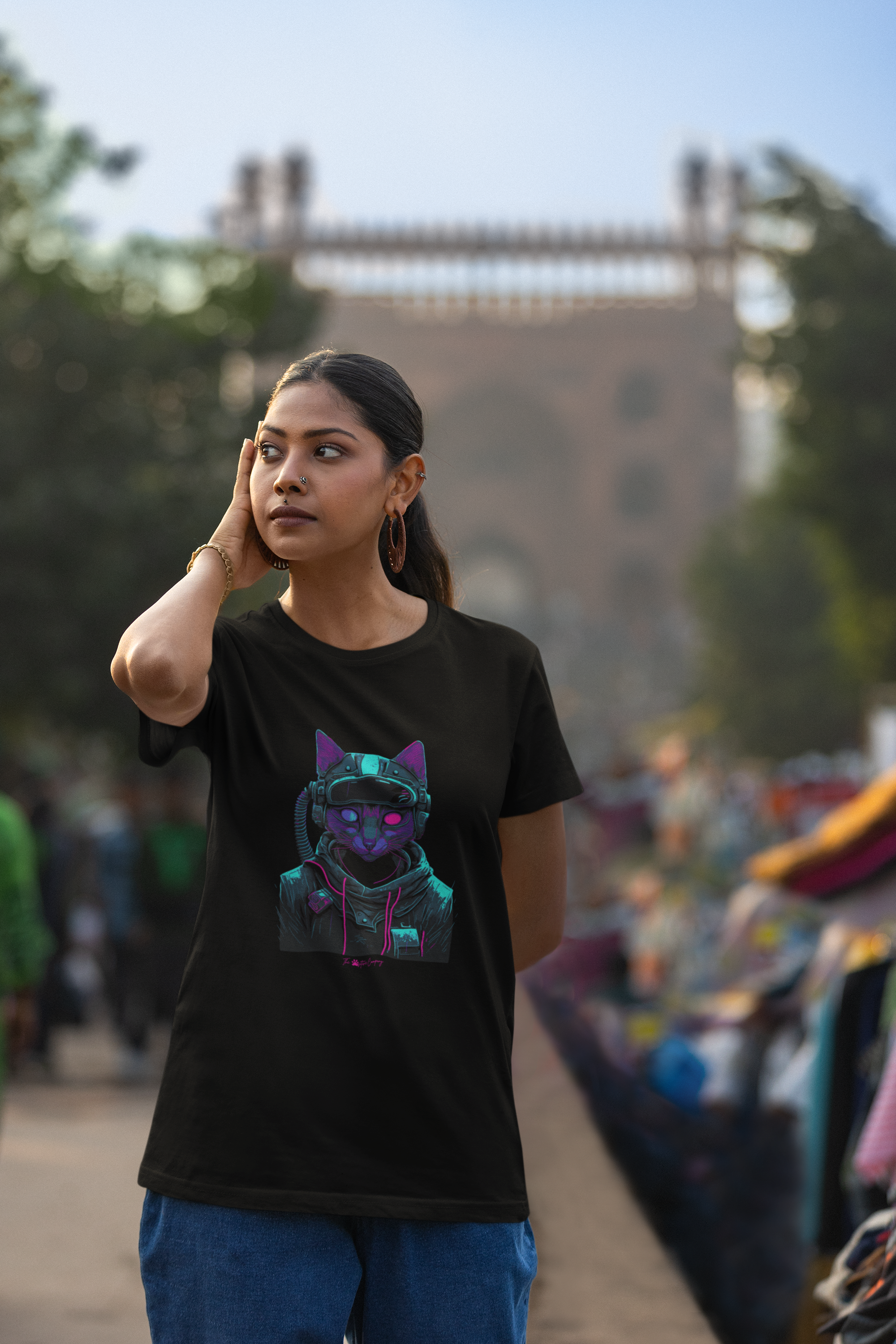 Catstronaut - Round Neck